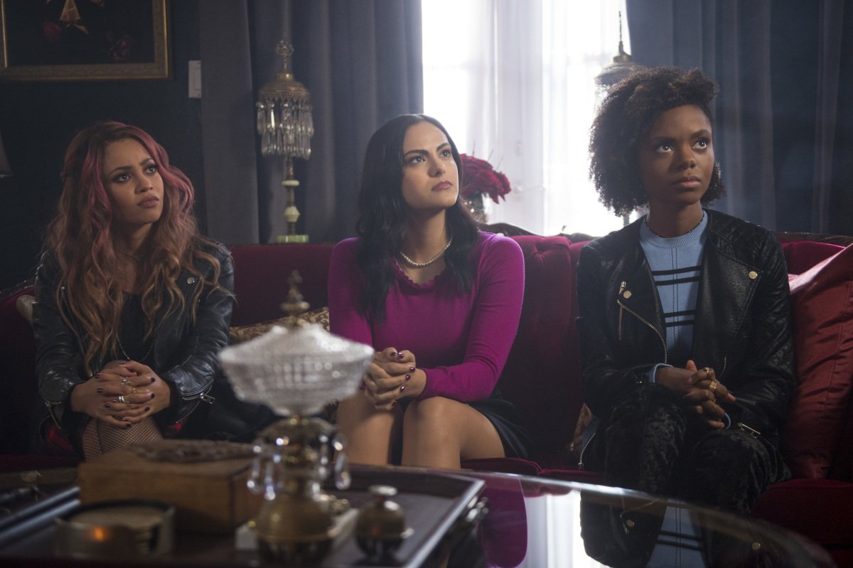 Riverdale Fashion: Season 2 Episode 16 & 17